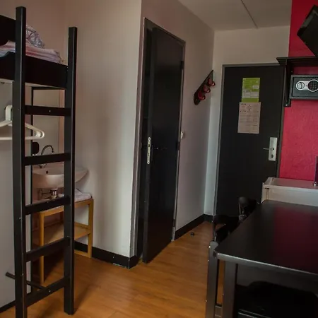 Hostel Hi Le D'artagnan Παρίσι