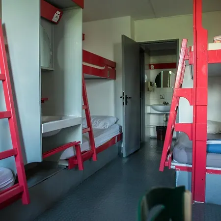 Hi Le D'artagnan Hostel *