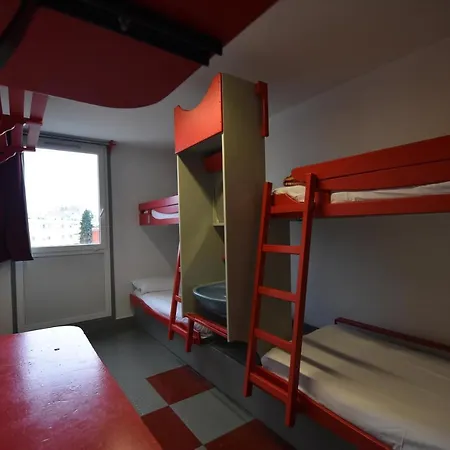 Hi Le D'artagnan Hostel Paris