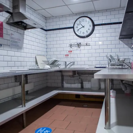 Hi Le D'artagnan Hostel Paris