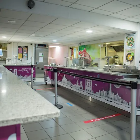 Hi Le D'artagnan Хостел *