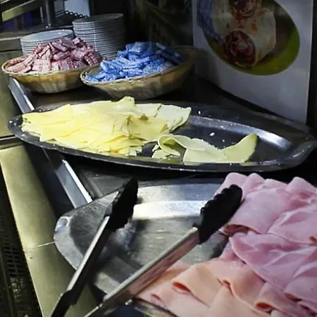 Hi Le D'artagnan Хостел