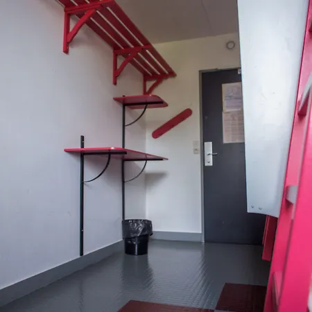 Хостел Hi Le D'artagnan