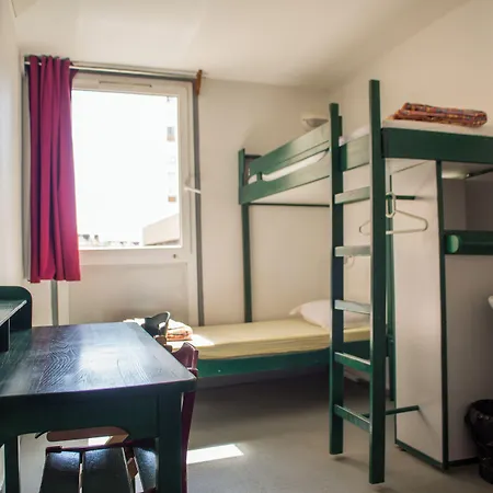 Hi Le D'artagnan Хостел *