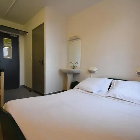 Hi Le D'artagnan Хостел *